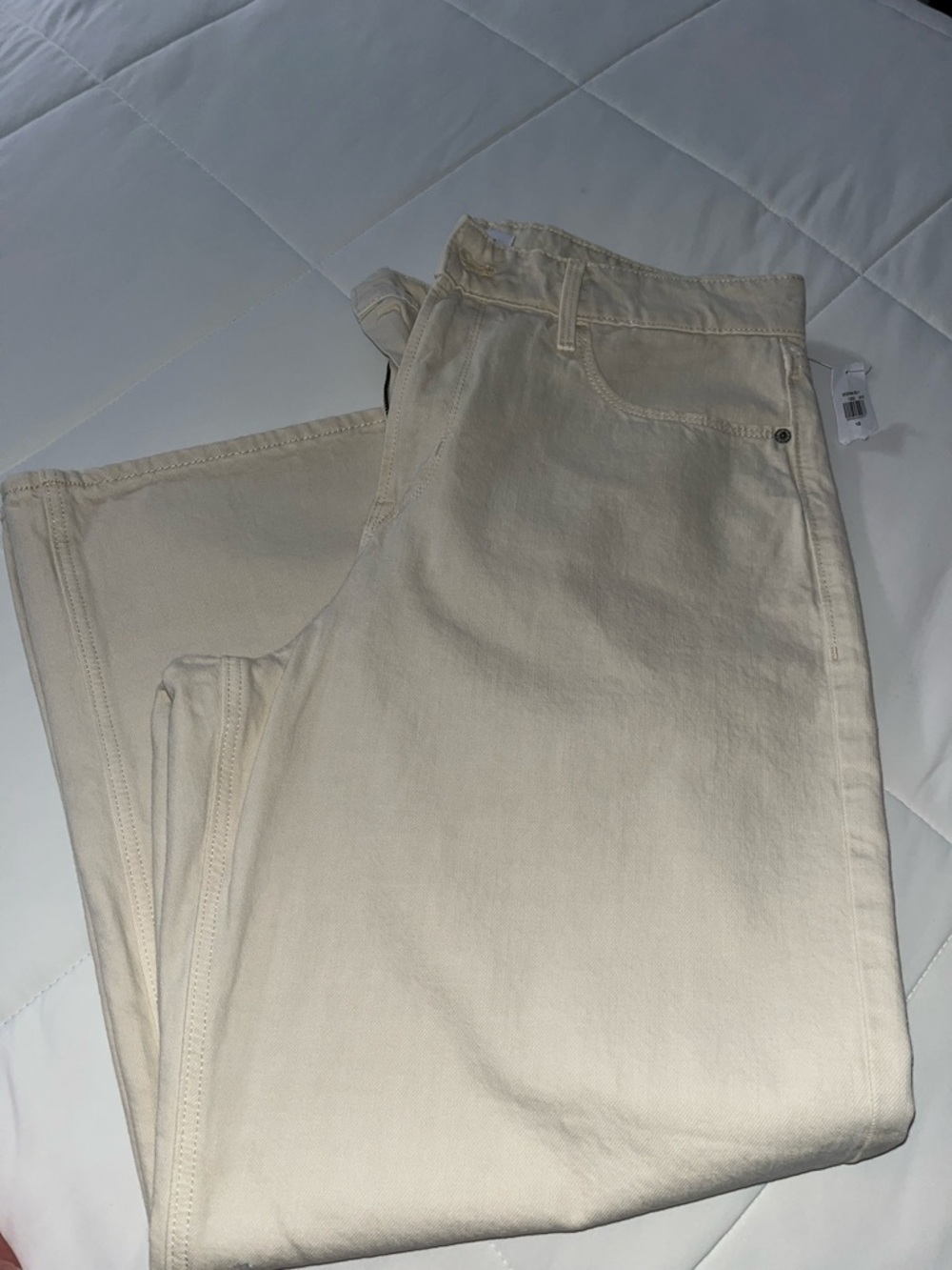 Old Navy wide leg extra  High rise Cream High-Waist Straight Jeans